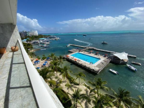 Apartamentos con Hermosa vista al mar y playa privada